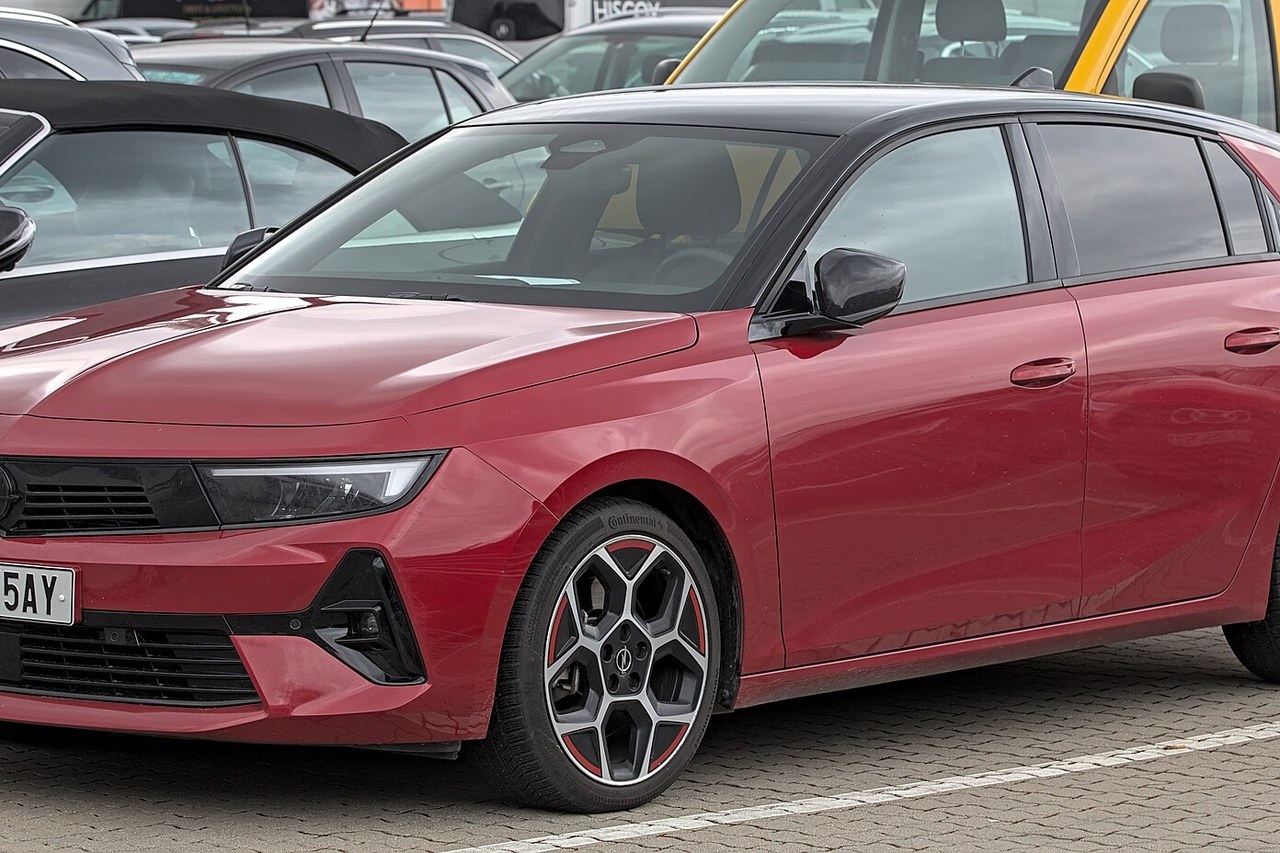 Opel Astra automatic, our compact automatic rental class